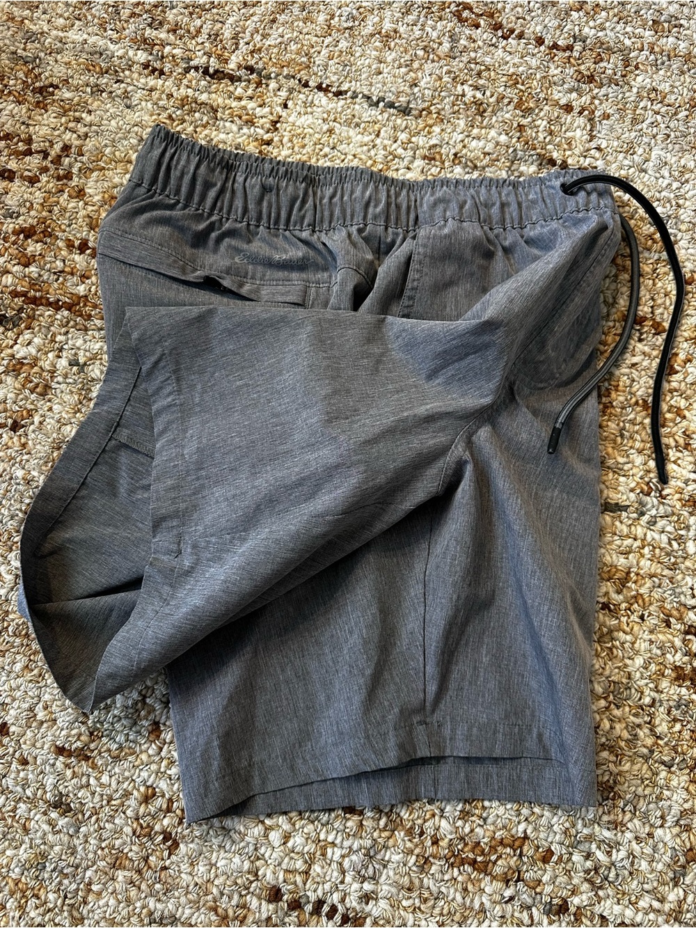 Eddie Bauer Men's Gray Elastic Waist Shorts - Picture 4 of 7